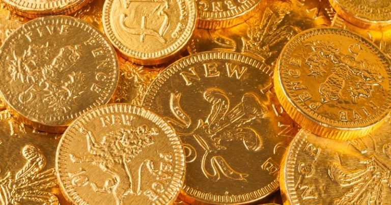 Buying Fractional Gold: Pros and Cons of 1/10, 1/4, 1/2 oz Coins and Gram Bars