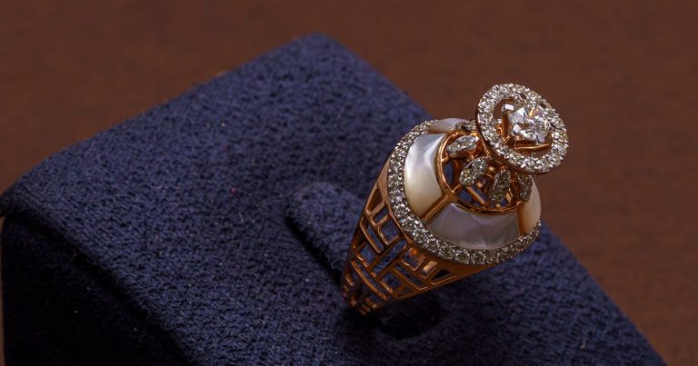 Lab Grown vs Natural Diamond Resale Reality