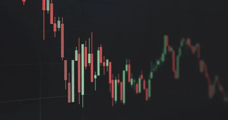 Why Is Platinum Cheaper Than Gold? A Price History of the Fallen Premium Metal