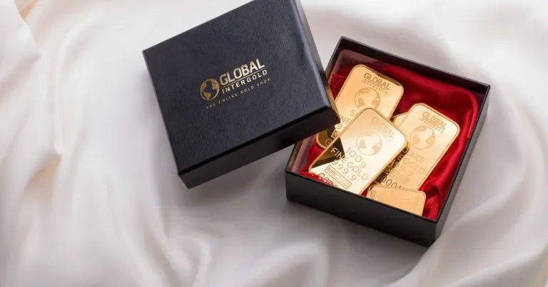 Why Bullion Premiums Spike in a Crisis: The Buyer and Seller Guide